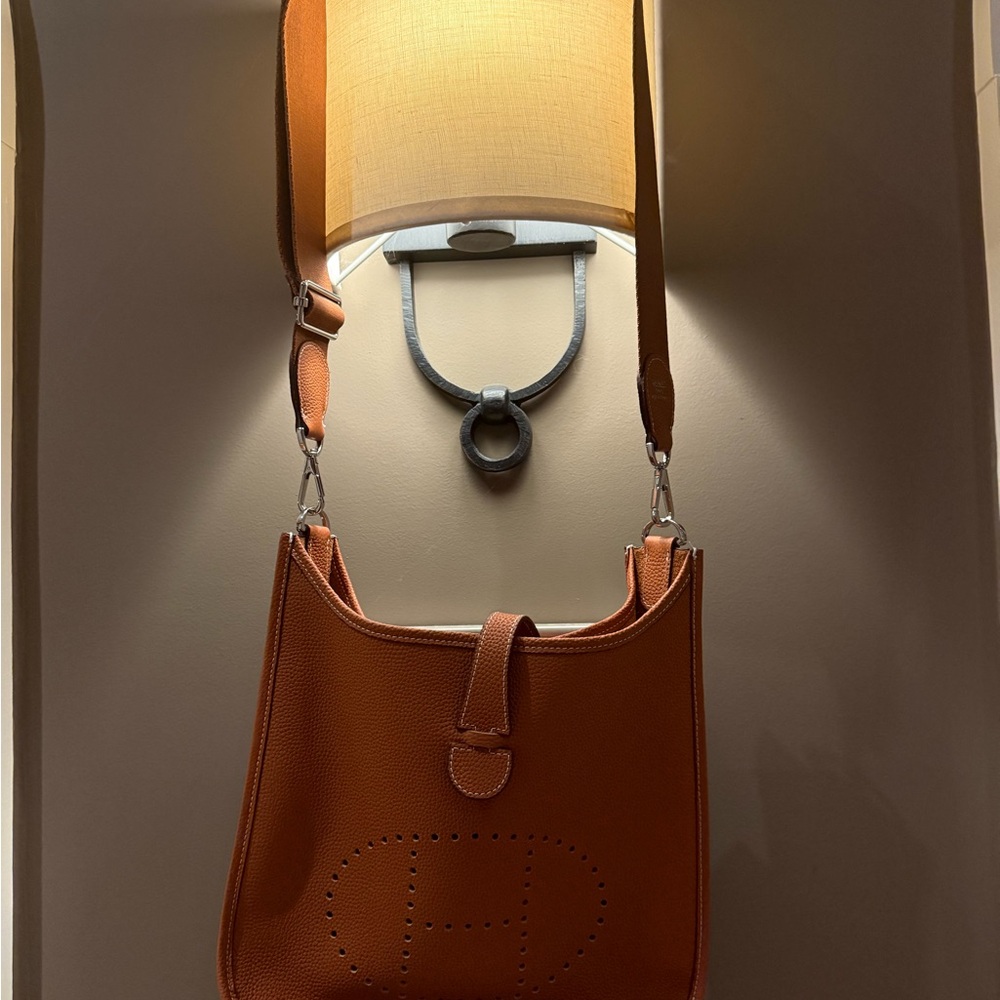 Elegant Toffee Leather Shoulder Bag H